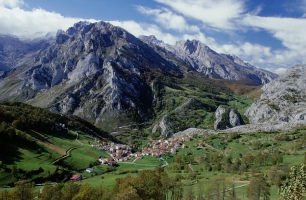 Hotel Rural Pena Castil Sotres Eksteriør bilde