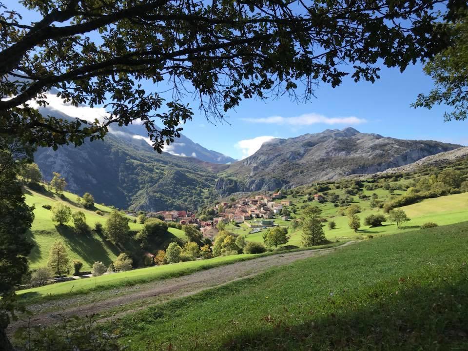 Hotel Rural Pena Castil Sotres Eksteriør bilde