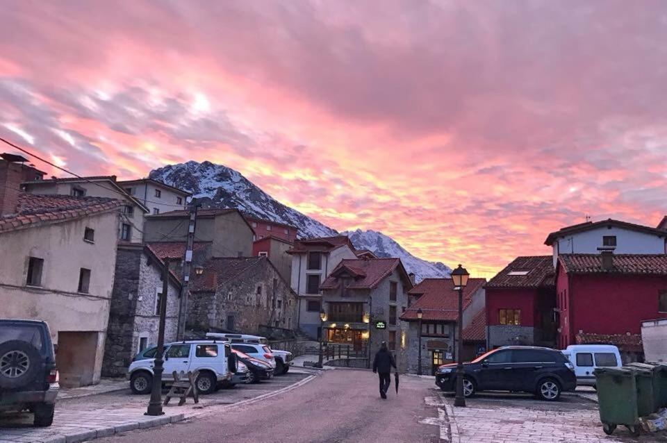 Hotel Rural Pena Castil Sotres Eksteriør bilde